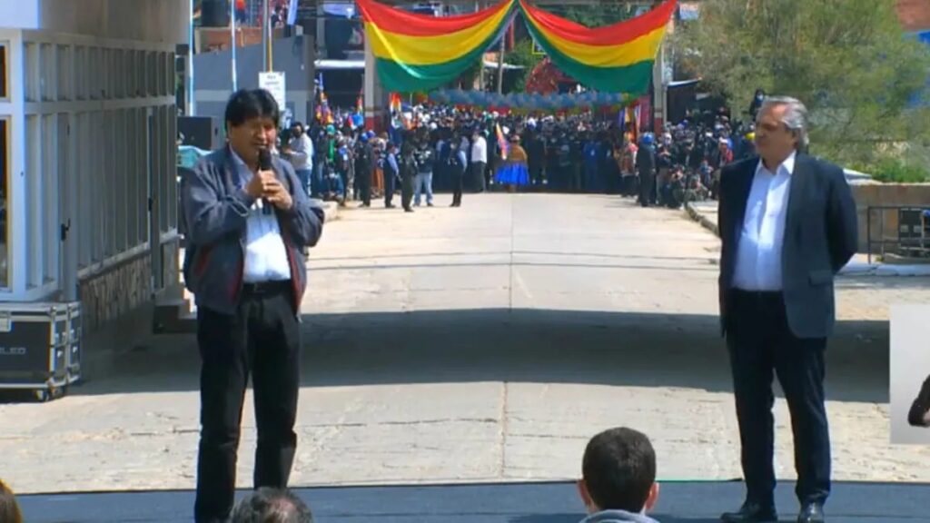 VIDEO | Evo Morales regresa a Bolivia con masivo recibimiento | 800Noticias