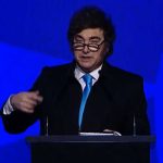 Se conocieron viejos tuits y videos de Milei descalificando a Ravier