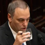 ​Bajo la lupa: Manuel Adorni enfrentó un duro interrogatorio en su debut ante Diputados