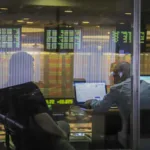 El riesgo país perfora los 500 puntos: los bonos continúan la mejora