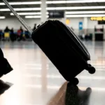 Aerolíneas Argentinas eliminó el equipaje gratis: cuánto costará viajar con carry on
