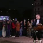 Nahuel Pennisi cerró el 25 de Mayo con una emotiva presentación en Plaza de Mayo
