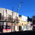 Cómo funciona el primer semáforo con inteligencia artificial instalado en una ciudad argentina