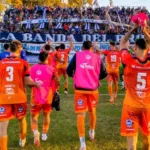 Sarmiento derrotó a Bartolomé Mitre y estiró su gran momento en el Federal A