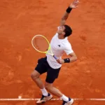 Juan Manuel Cerúndolo enfrenta a Matteo Berrettini buscando un histórico pase a cuartos de final en Roland Garros