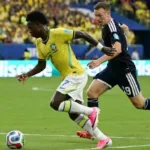 Brasil goleó a Escocia y clasificó primero a los 16avos de final del Mundial