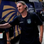 Beccacece dejó de ser el DT de Ecuador tras la derrota ante México
