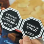 Fuerte rechazo a la avanzada del Gobierno para derogar la Ley de Etiquetado Frontal
