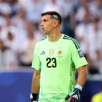 Preocupación en la Selección argentina: el “Dibu” Martínez analiza la posibilidad de “dar un paso al costado”