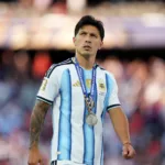 “La caída de los grandes es la felicidad de los mediocres”: el mensaje de Lisandro Martínez tras la final