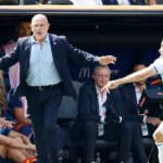 De la Fuente, entre la emoción por el triunfo y el elogio para “Dibu” Martínez