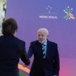 El Gobierno calificó de “unilateral” la decisión de Brasil de retirar a su embajador