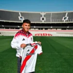 River oficializó la incorporación de Thiago Almada