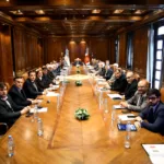 ​El gobernador Elías Suárez convocó a una reunión de gabinete ampliada en Casa de Gobierno