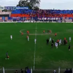 [Video] Suspendido el partido entre Güemes y Tristán Suárez por incidentes en la Isla