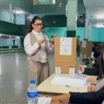Marianella Lezama Hid emitió su voto y llamó a los vecinos a participar de la jornada democrática
