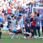 La FIFA dio a conocer las sanciones tras los incidentes en la final entre Argentina y España