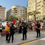 Miles de manifestantes salen a las calles en Ceuta para protestar por la crisis migratoria