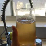 [Audio] Vecinos del barrio Parque del Río I denuncian deficiencias en el servicio de agua potable y la empresa promete una solución inmediata