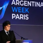Vuelve a subir el riesgo país, el mercado no compró los anuncios de París