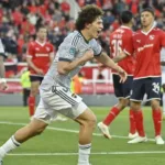 En un partidazo, Boca le ganó a Independiente y se mantiene primero en la tabla anual