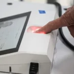 El Partido Liberal de Flávio Bolsonaro ganó cinco gobernaciones frente a tres del PT