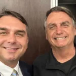 Jair Bolsonaro solicita permiso para recibir visitas de Flávio mientras se encuentra bajo arresto domiciliario