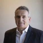 Rossi apuntó contra el plan del Gobierno: “Habilitan la venta de la ciudadanía argentina”