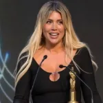 Wanda Nara ganó un Martín Fierro de la Música y se volvió viral por su osado look: “Toca soportar”